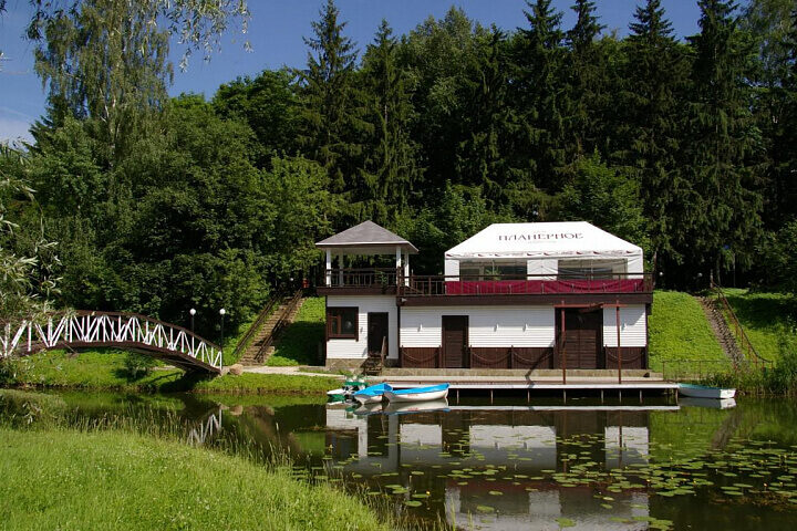 Летняя площадка Эллинг