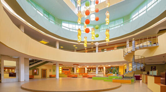 Ресторанная зона Атриум