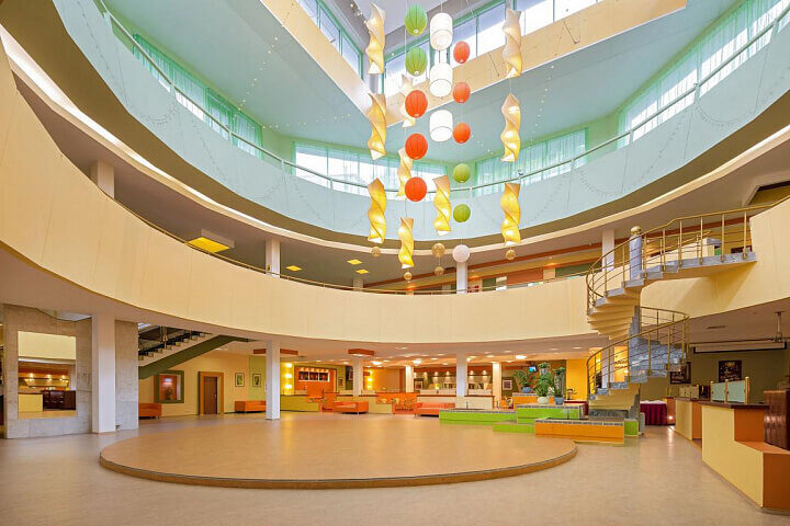 Ресторанная зона Атриум